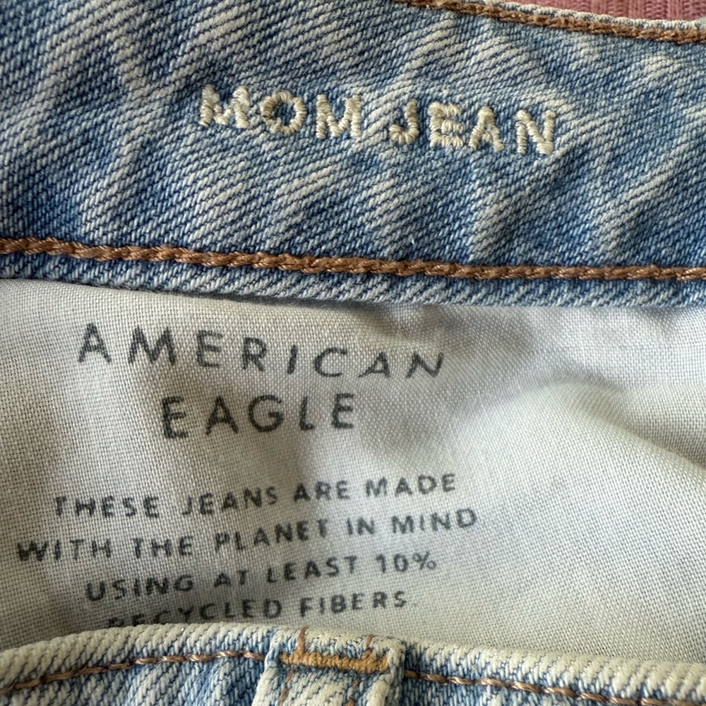 American Eagle mom jeans - Picture 8 of 9